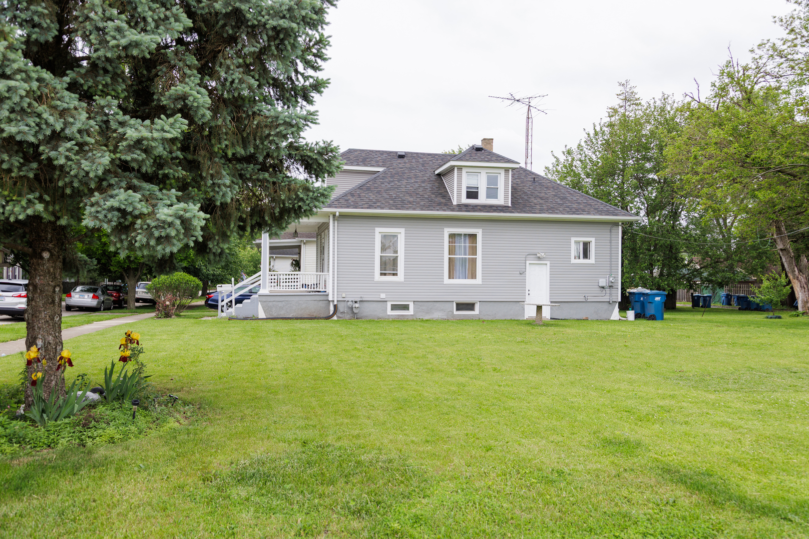 385 N 7th Avenue