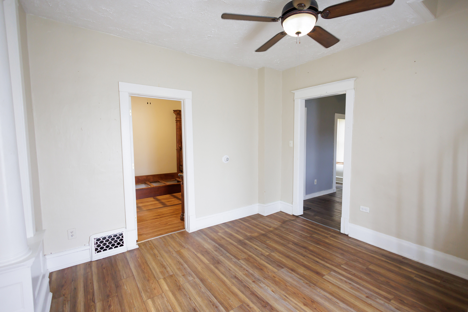 385 N 7th Avenue