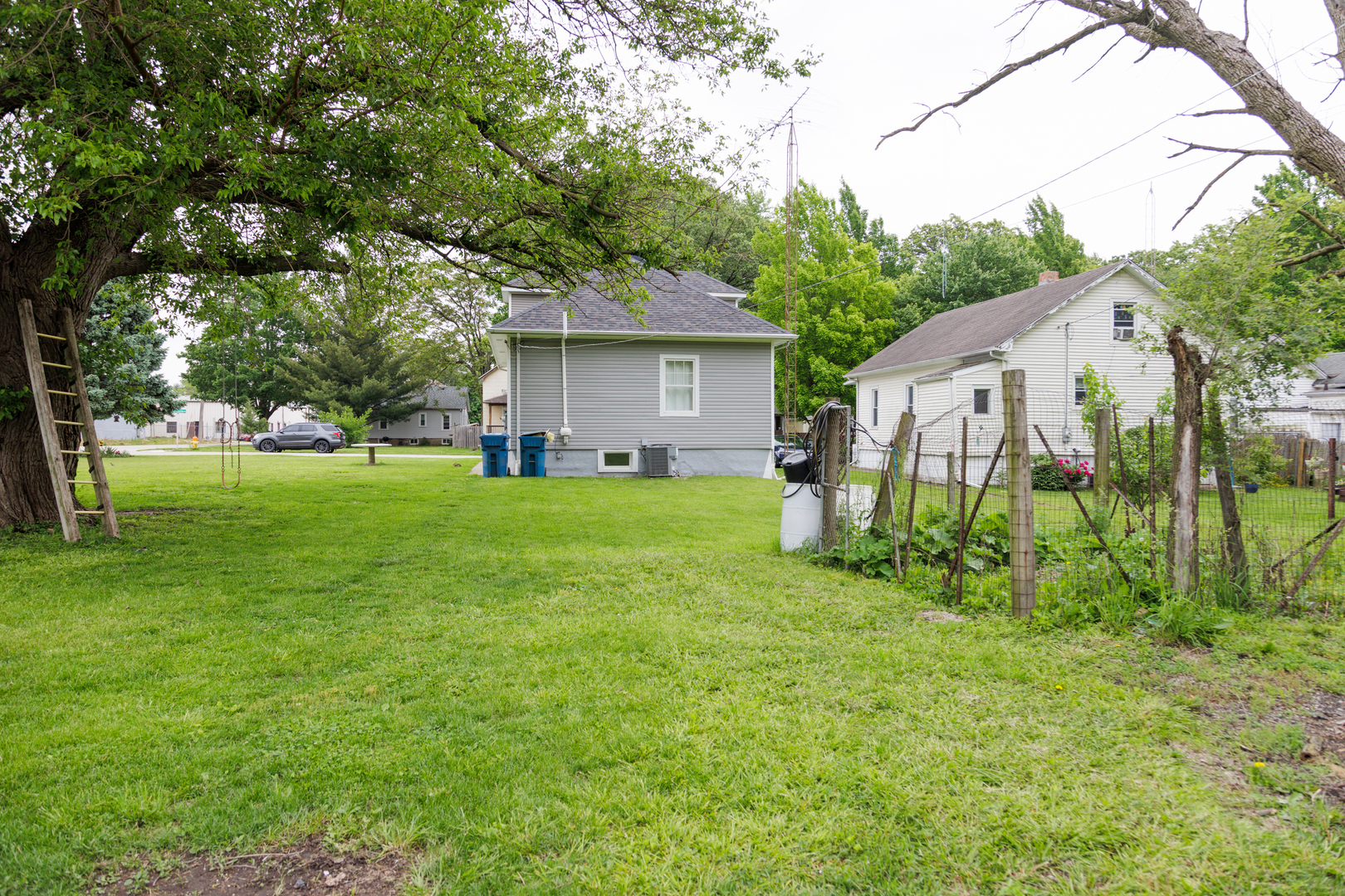 385 N 7th Avenue