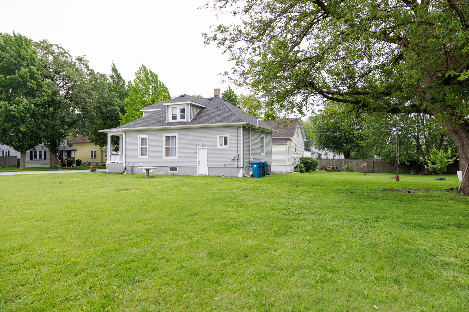 385 N 7th Avenue