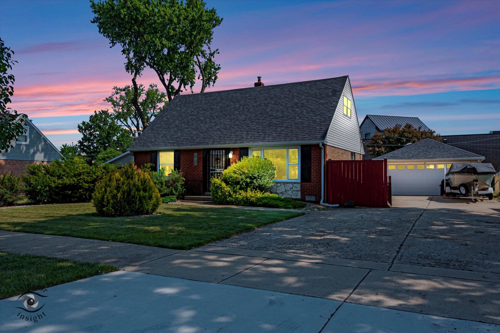 7117 W 82nd Place