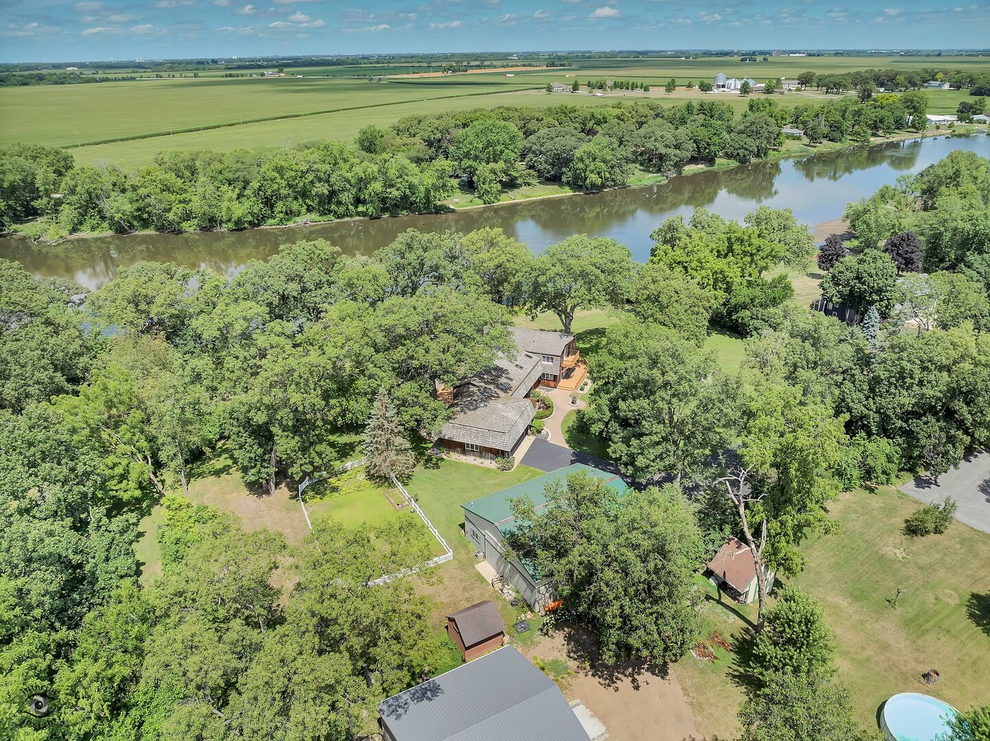 864 Ash Drive