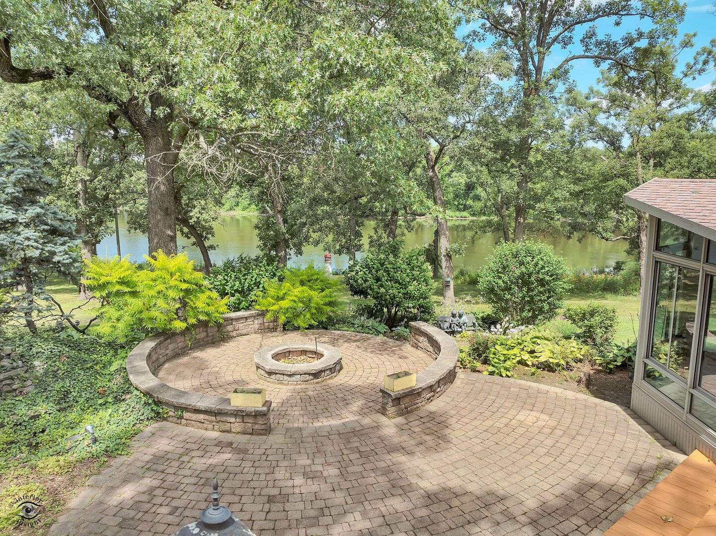 864 Ash Drive