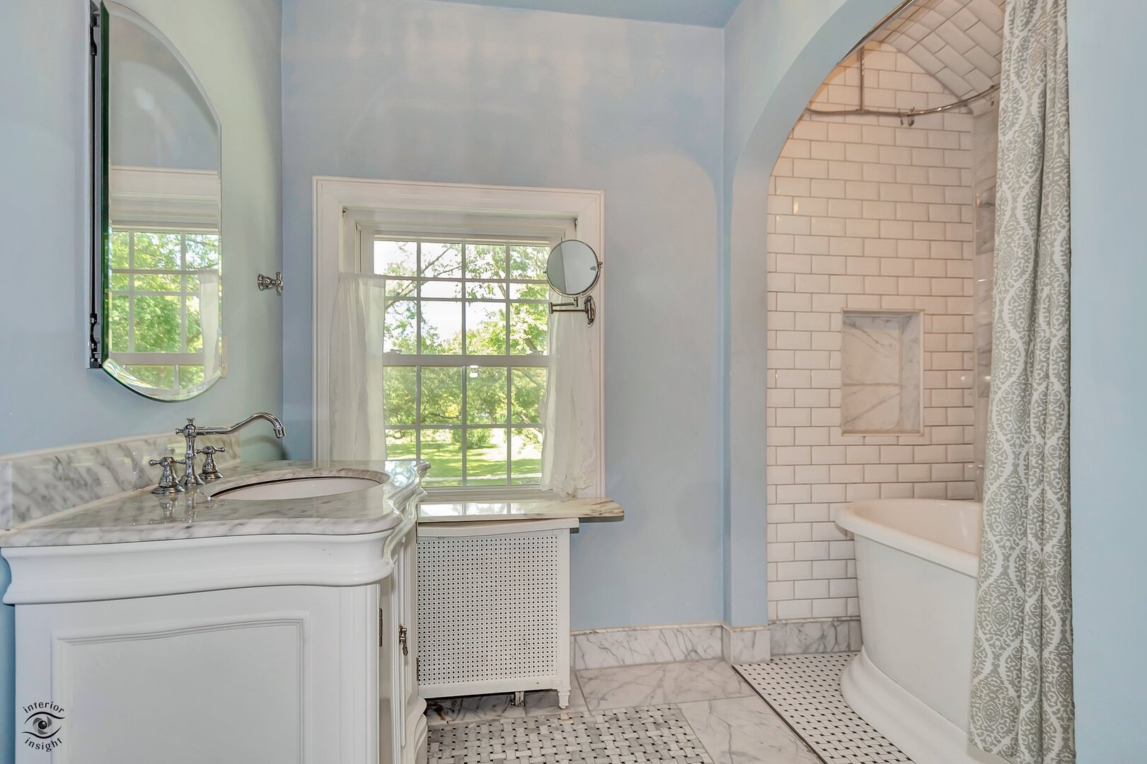 1096 S Wildwood Avenue