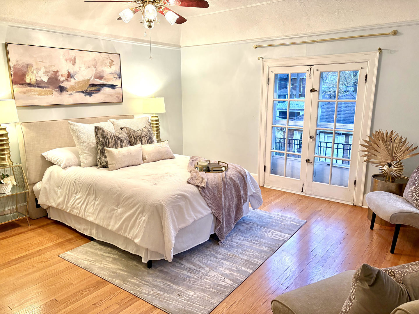 1096 S Wildwood Avenue