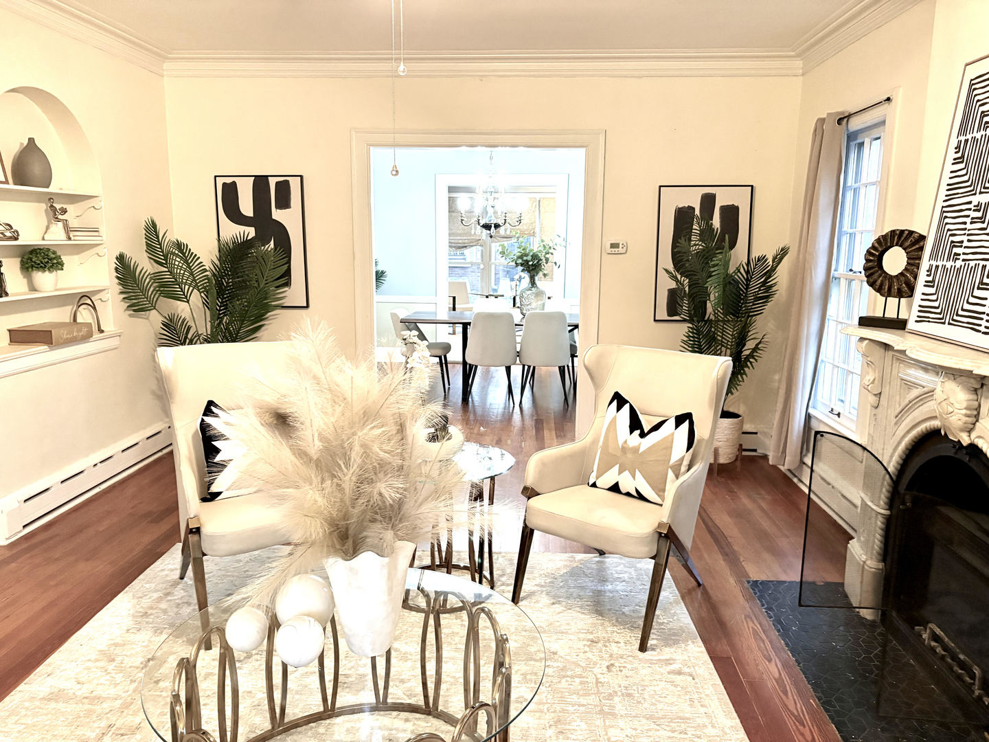 1096 S Wildwood Avenue