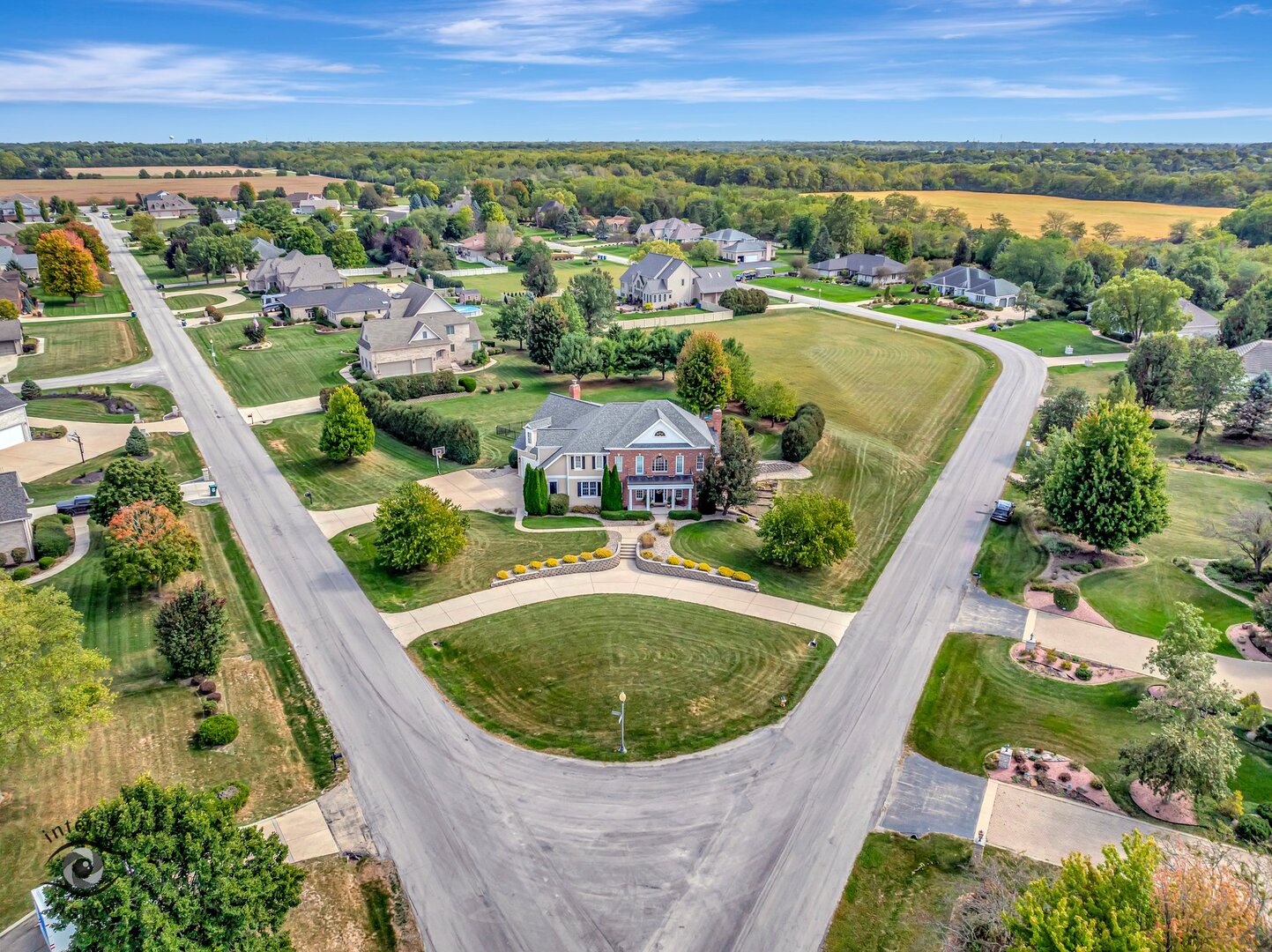 1037 Deer Trail