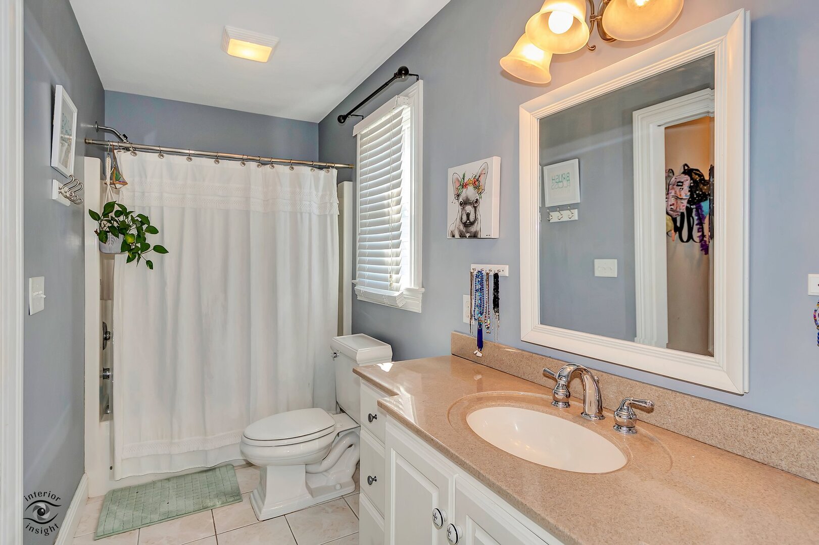 1037 Deer Trail