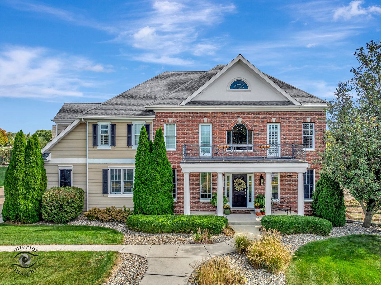 1037 Deer Trail