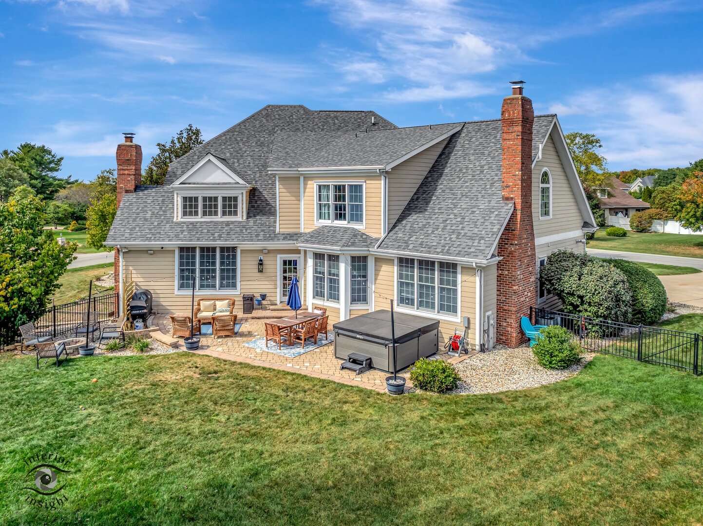 1037 Deer Trail