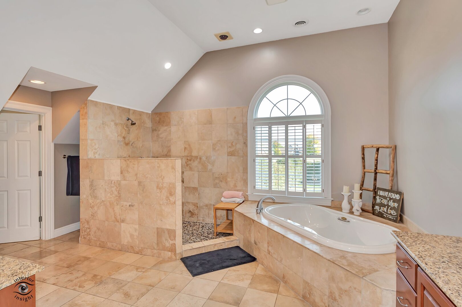 1037 Deer Trail