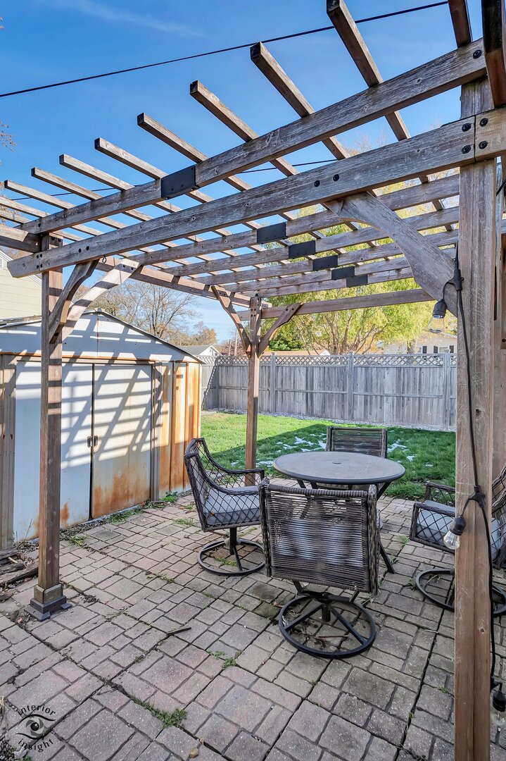 1071 E Broadway Street