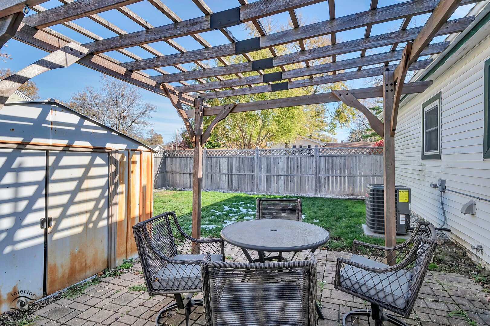 1071 E Broadway Street