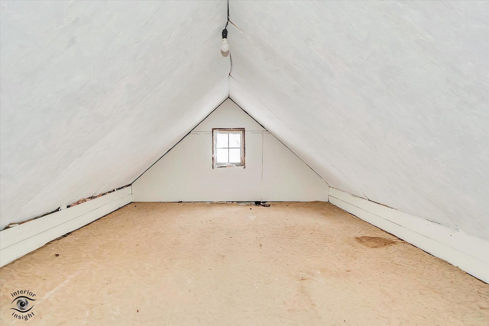 411 N Prairie Avenue