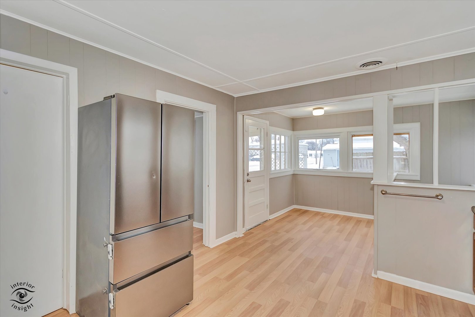 411 N Prairie Avenue