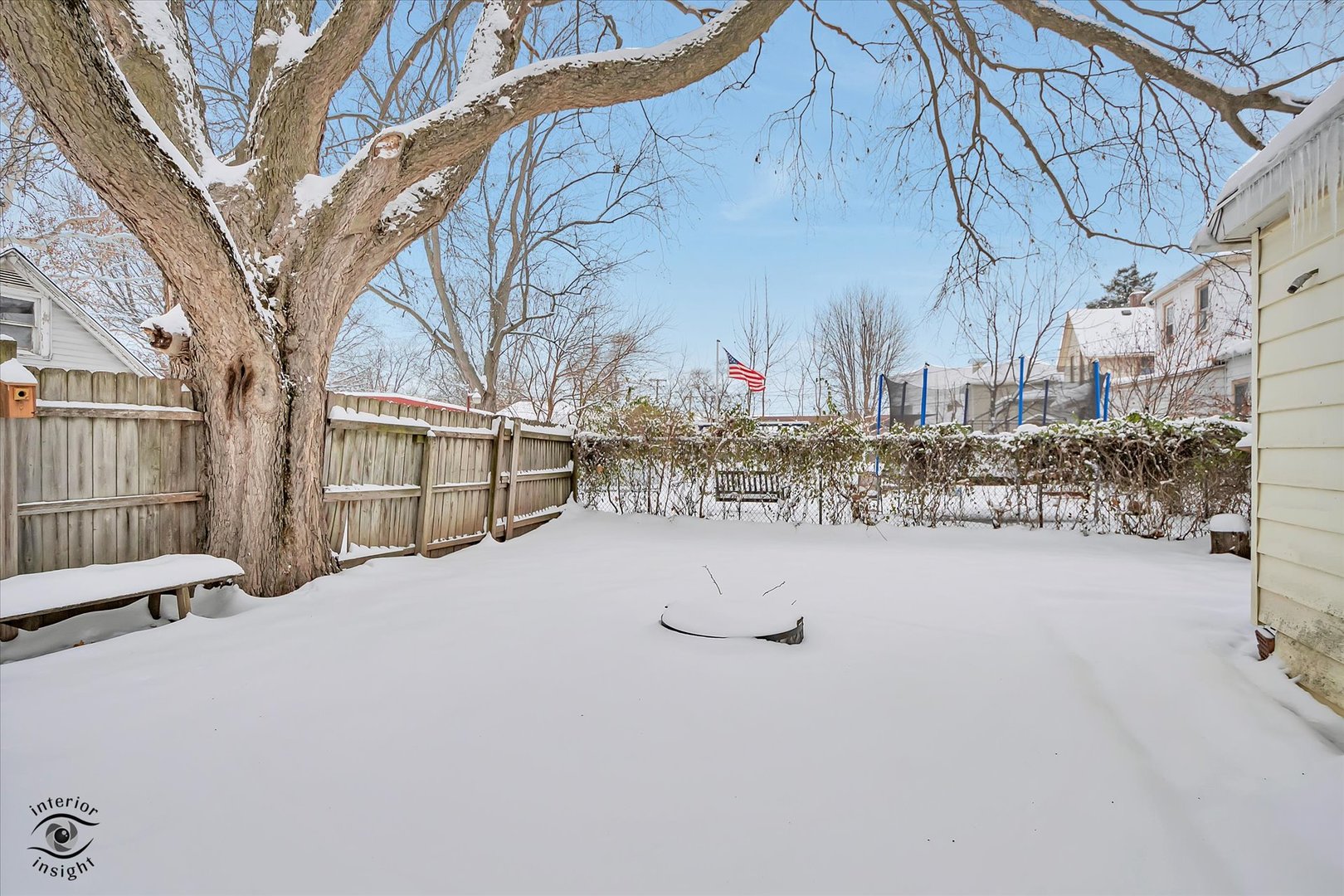 411 N Prairie Avenue