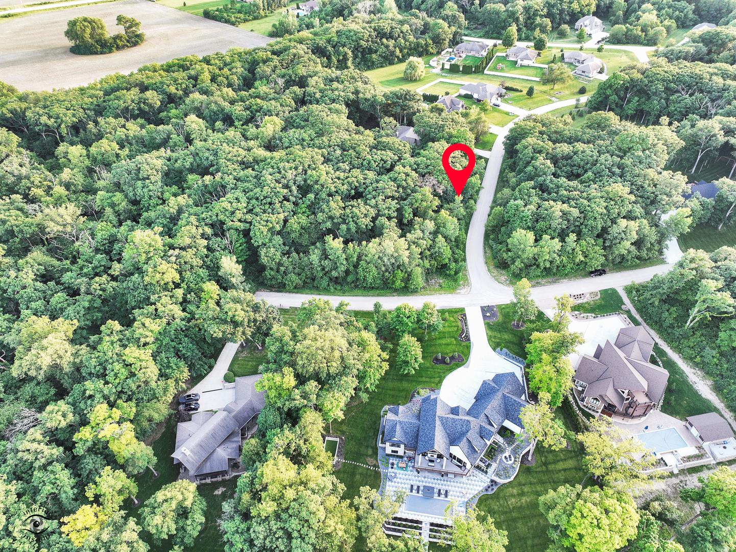 1268 Deer Path