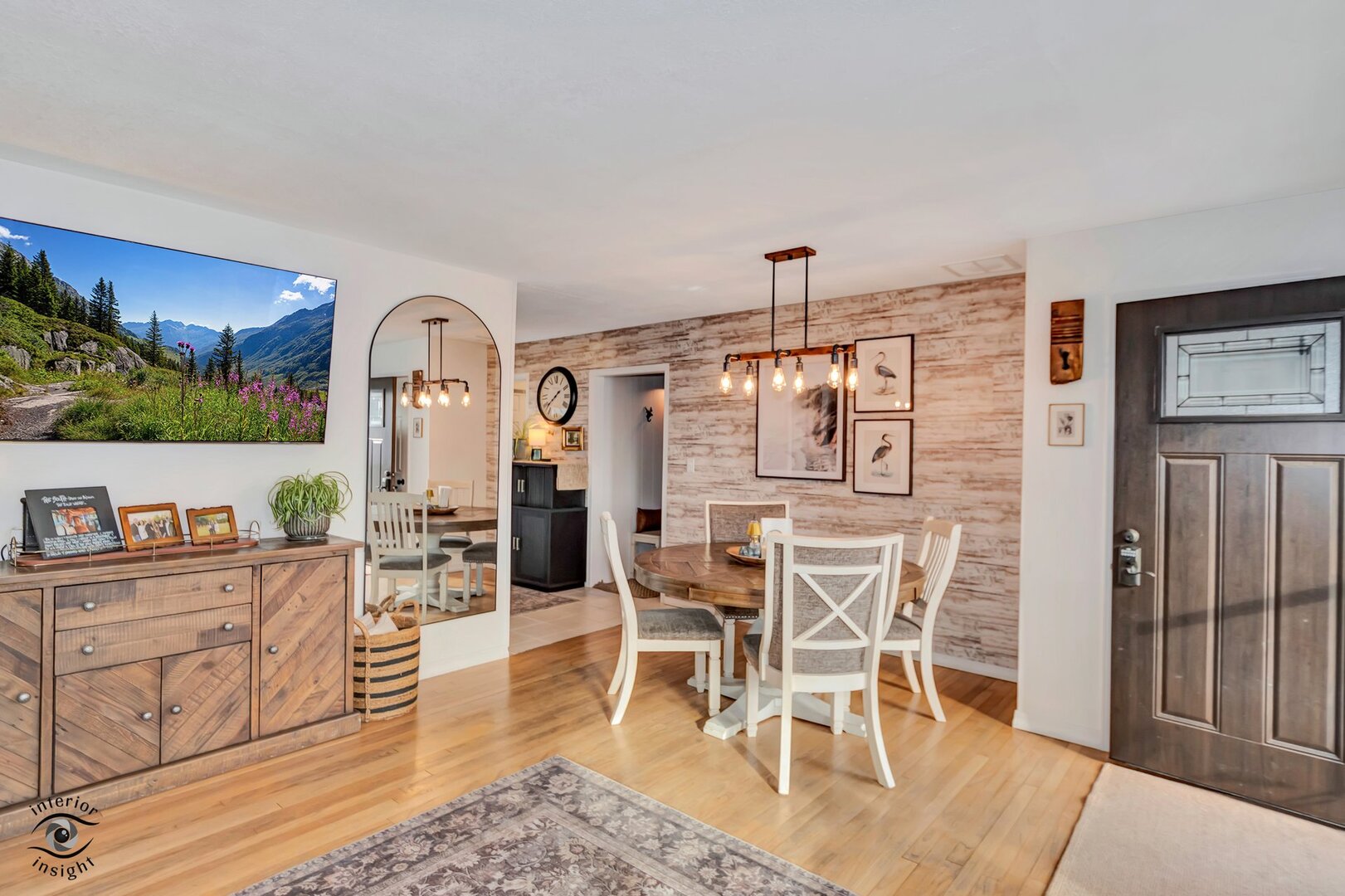 4214 W Josephine Drive