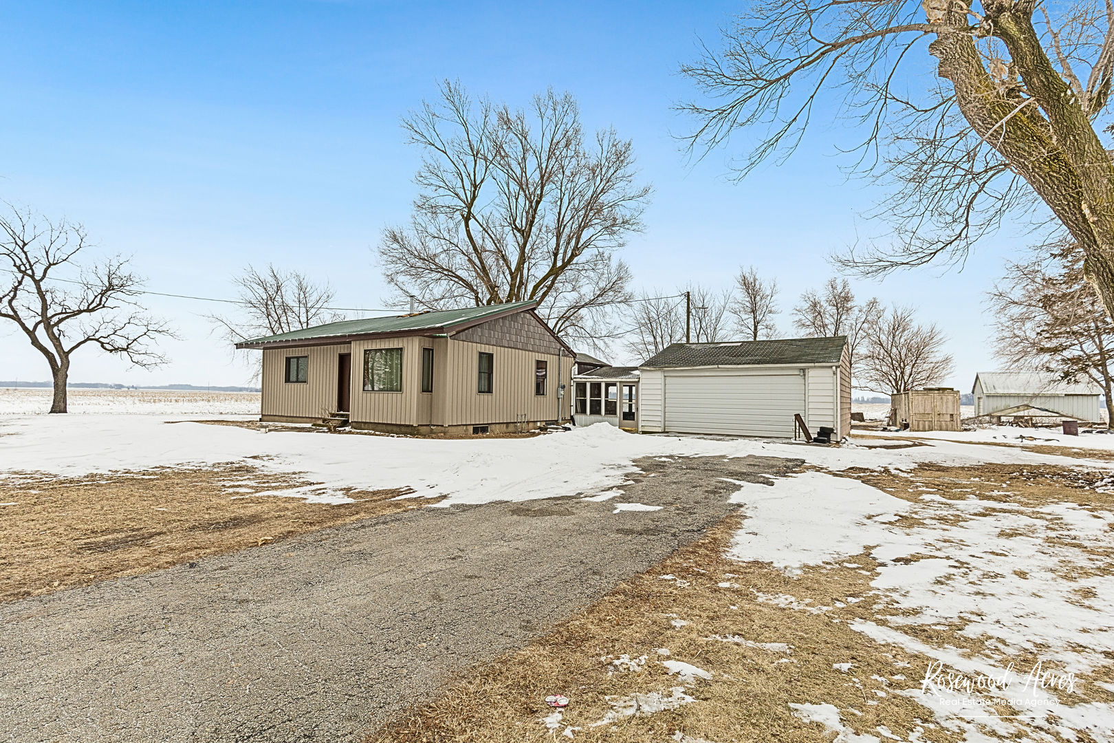 2373 E 3300 N Road