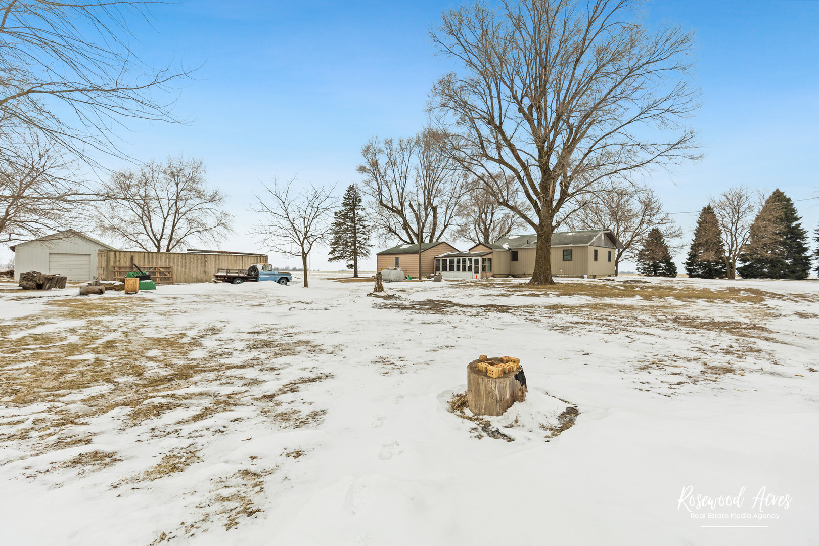 2373 E 3300 N Road