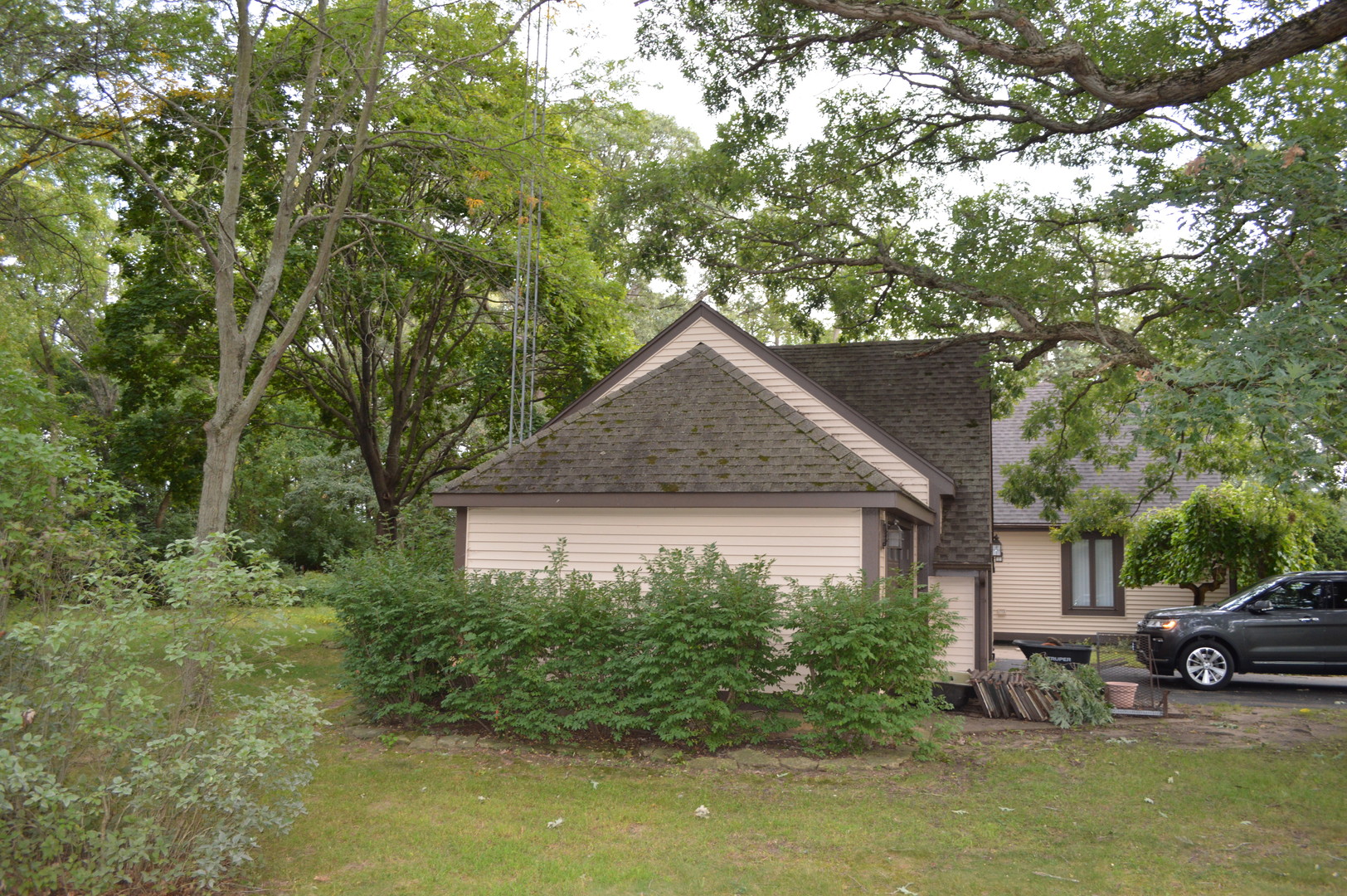 1701 Woodcrest Drive