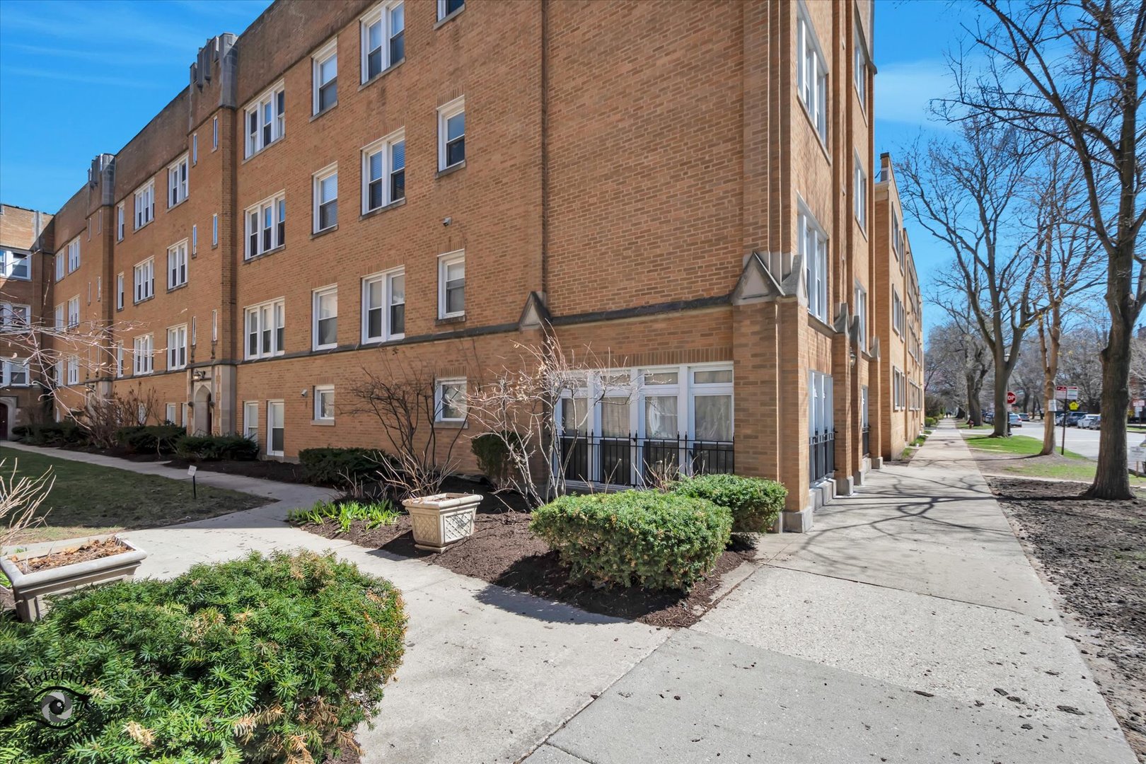 2537 Prairie Avenue Unit: 2E