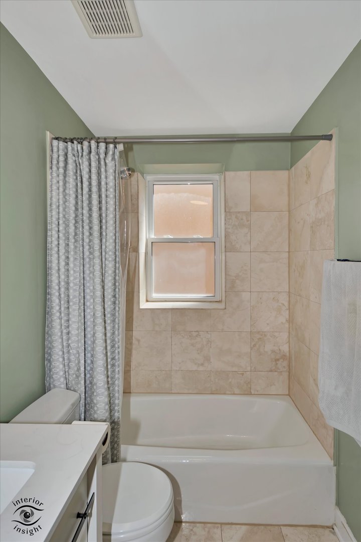 2537 Prairie Avenue Unit: 2E