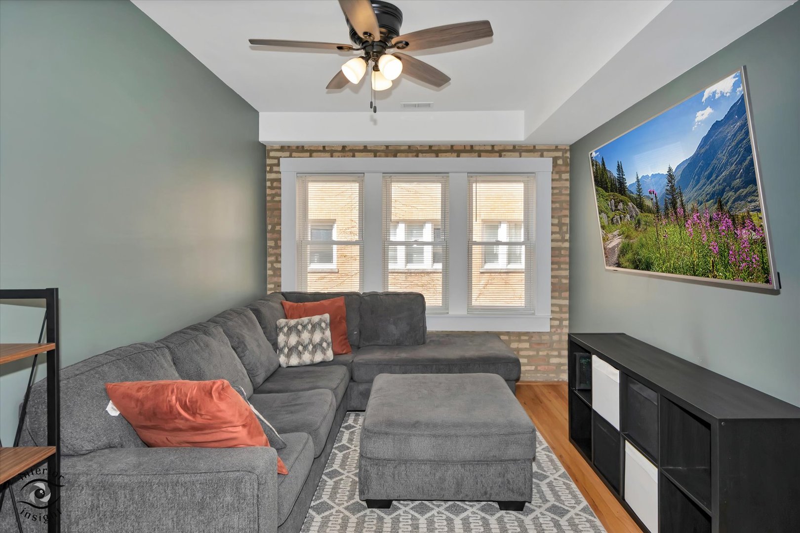 2537 Prairie Avenue Unit: 2E