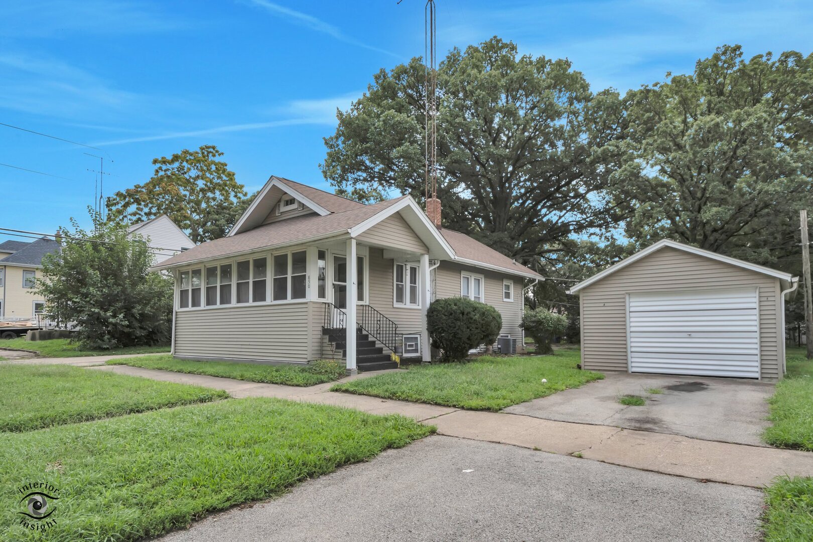 850 E Bourbonnais Street
