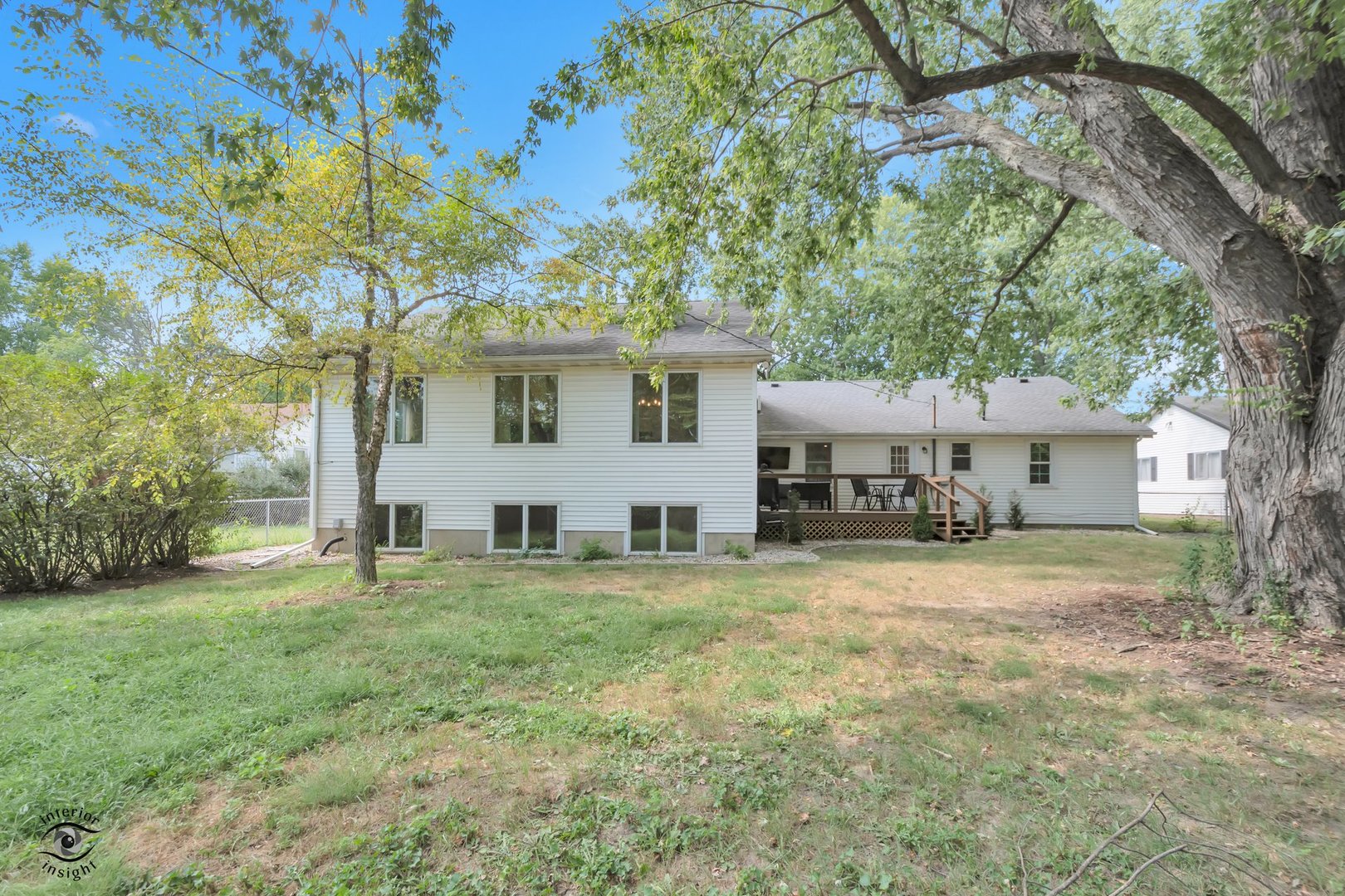 830 W River Street