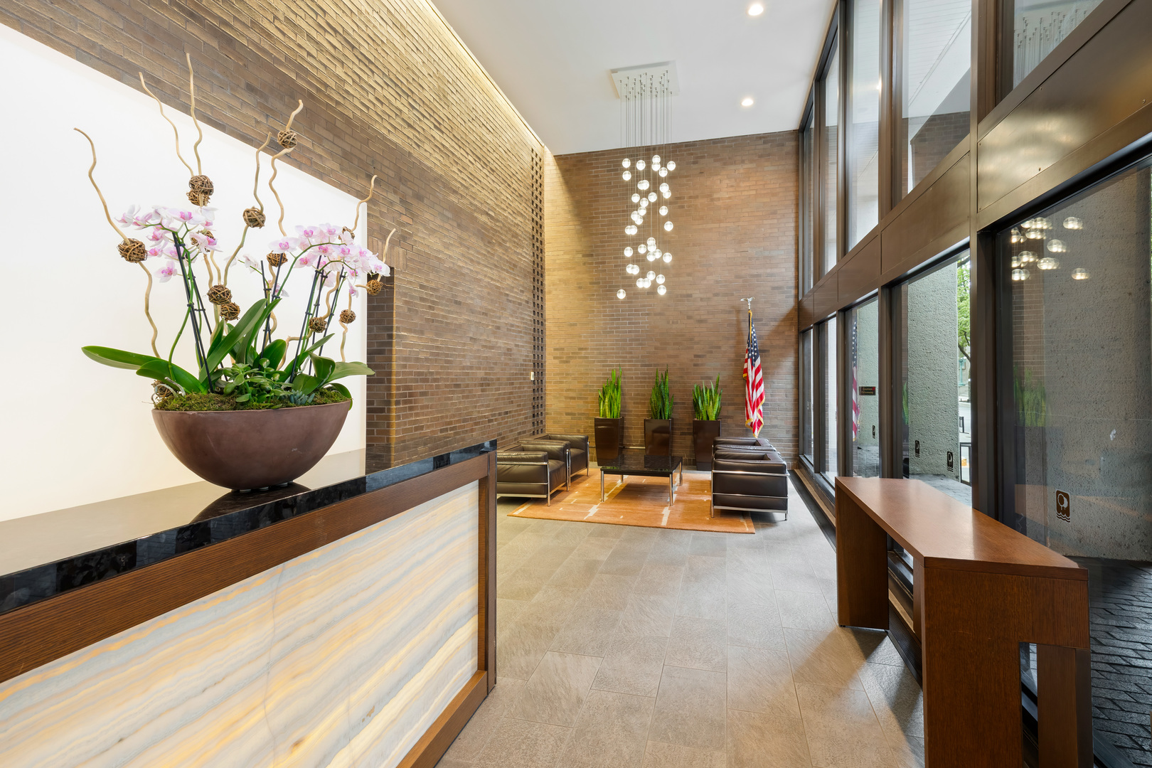 2650 N LAKEVIEW Avenue Unit: 1201