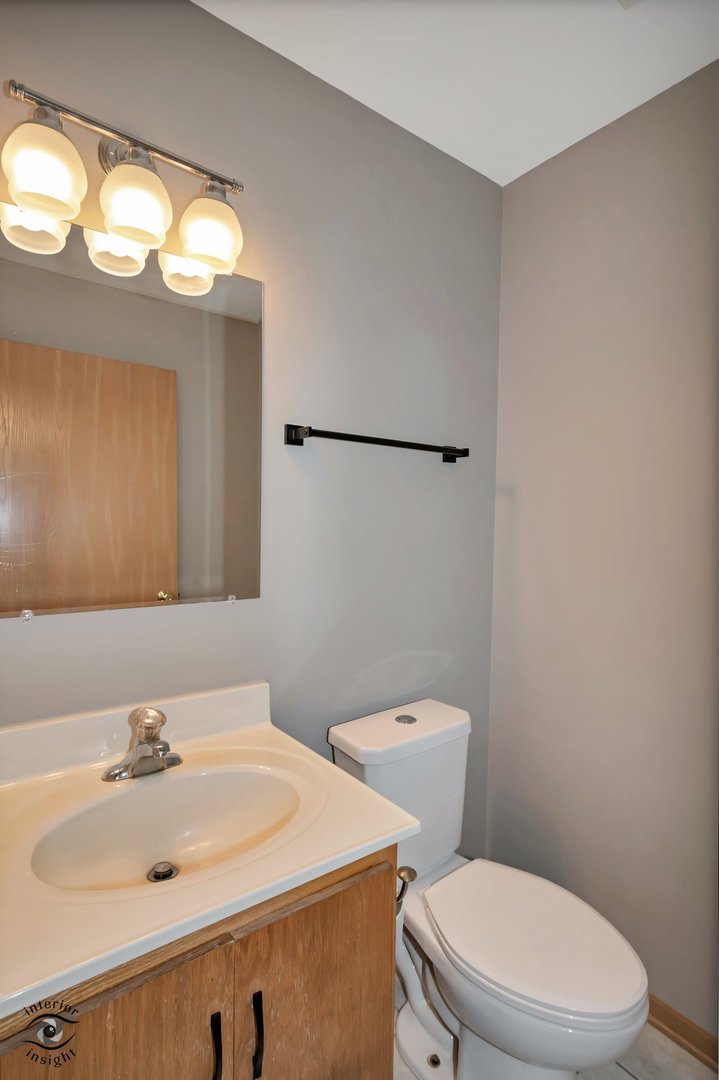 1519 Girard Avenue Unit: 6