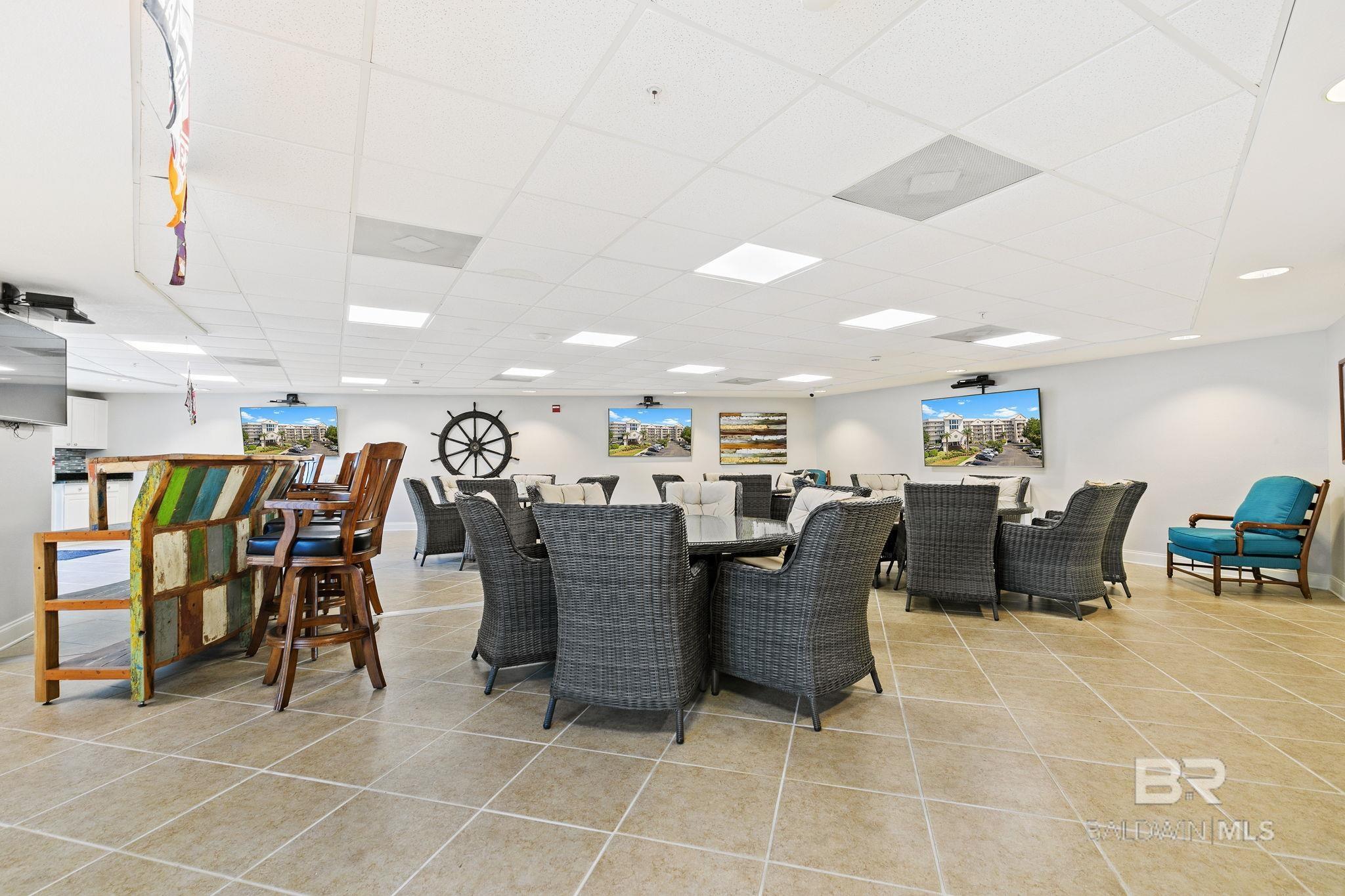 27800 Canal Road 402