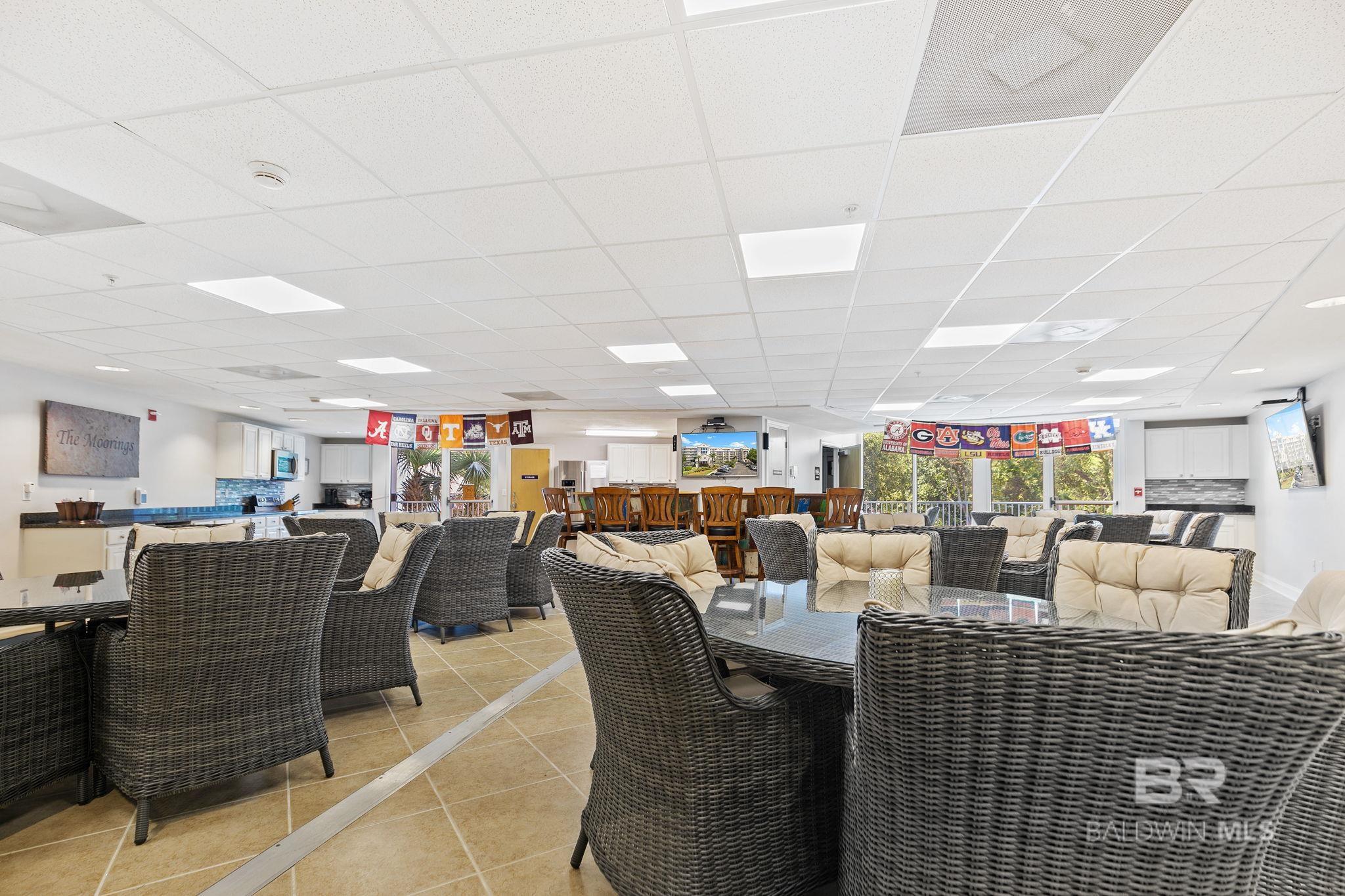 27800 Canal Road 402