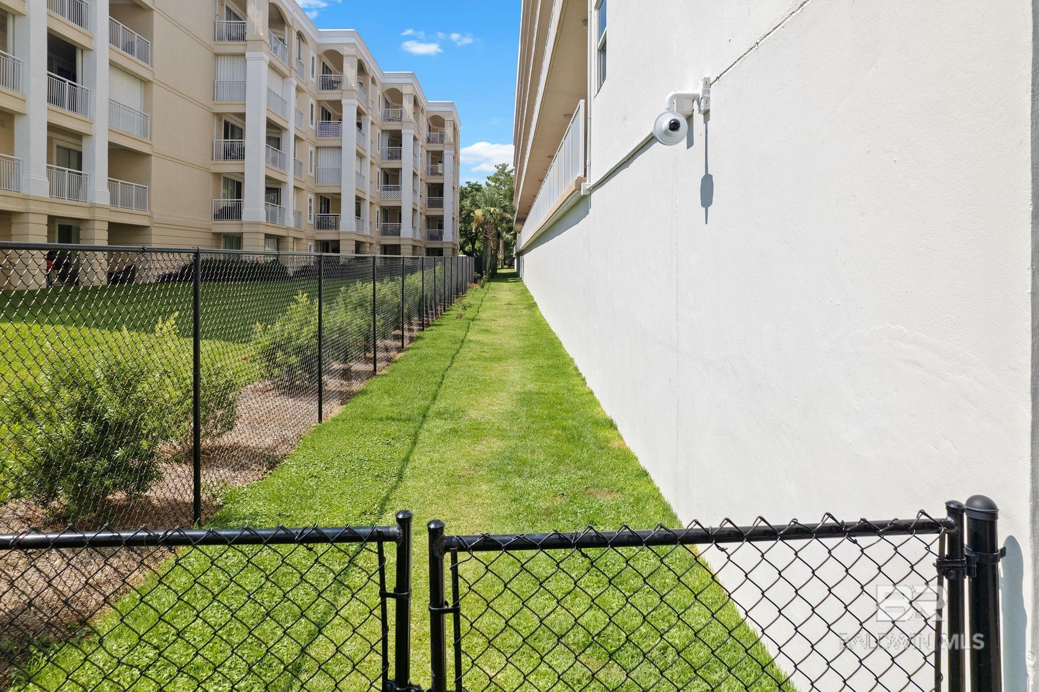 27800 Canal Road 402