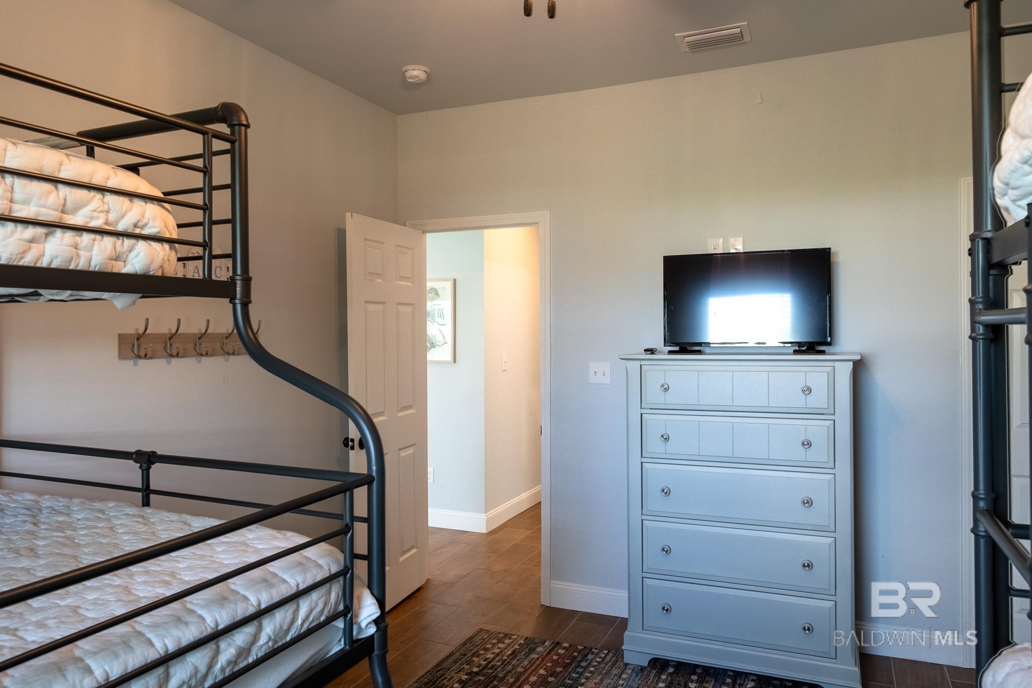 1041 Snapdragon Lane