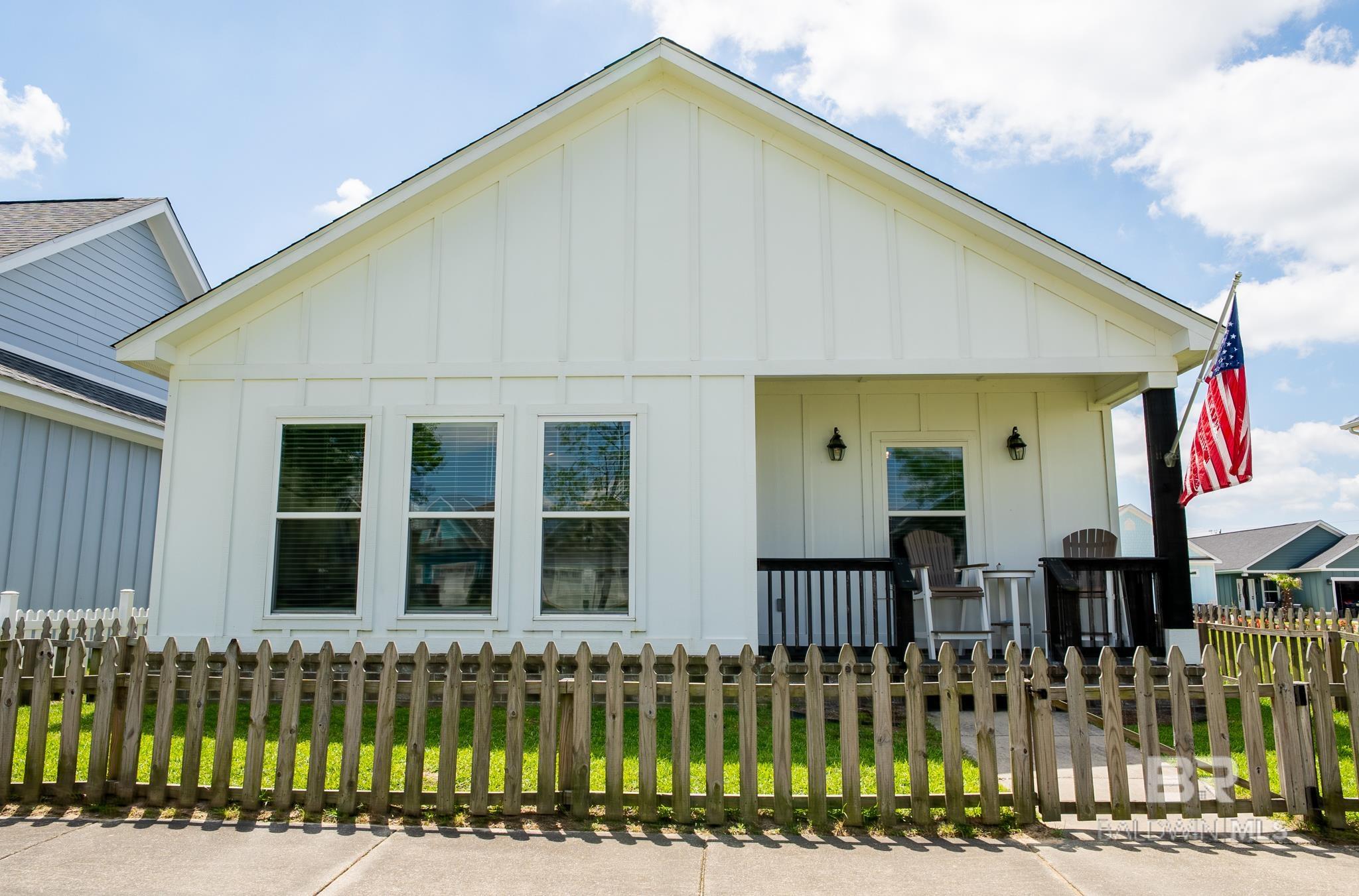 1041 Snapdragon Lane