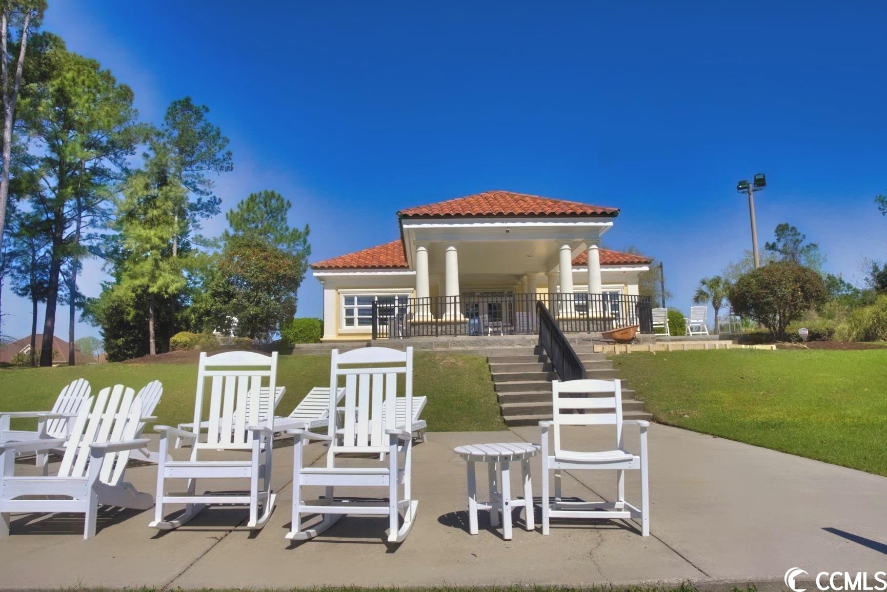 897 Bluffview Dr.