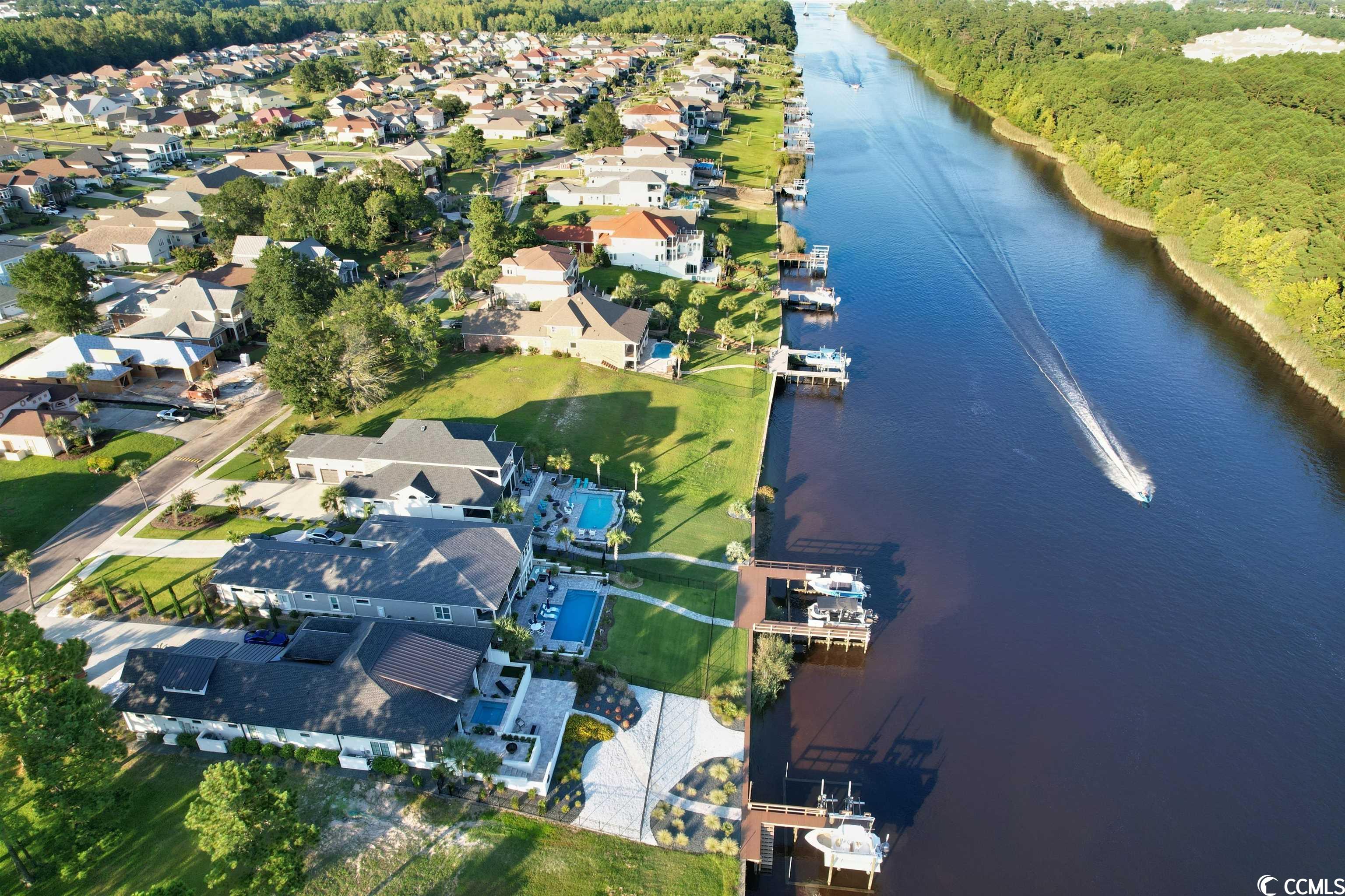 897 Bluffview Dr.