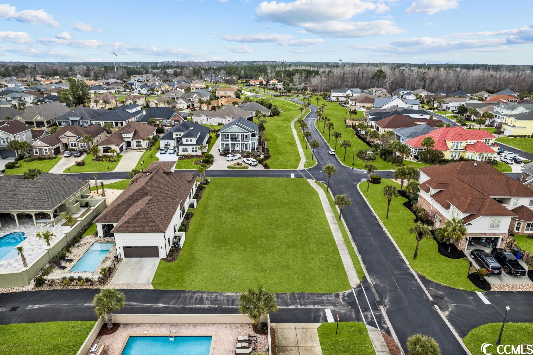 897 Bluffview Dr.