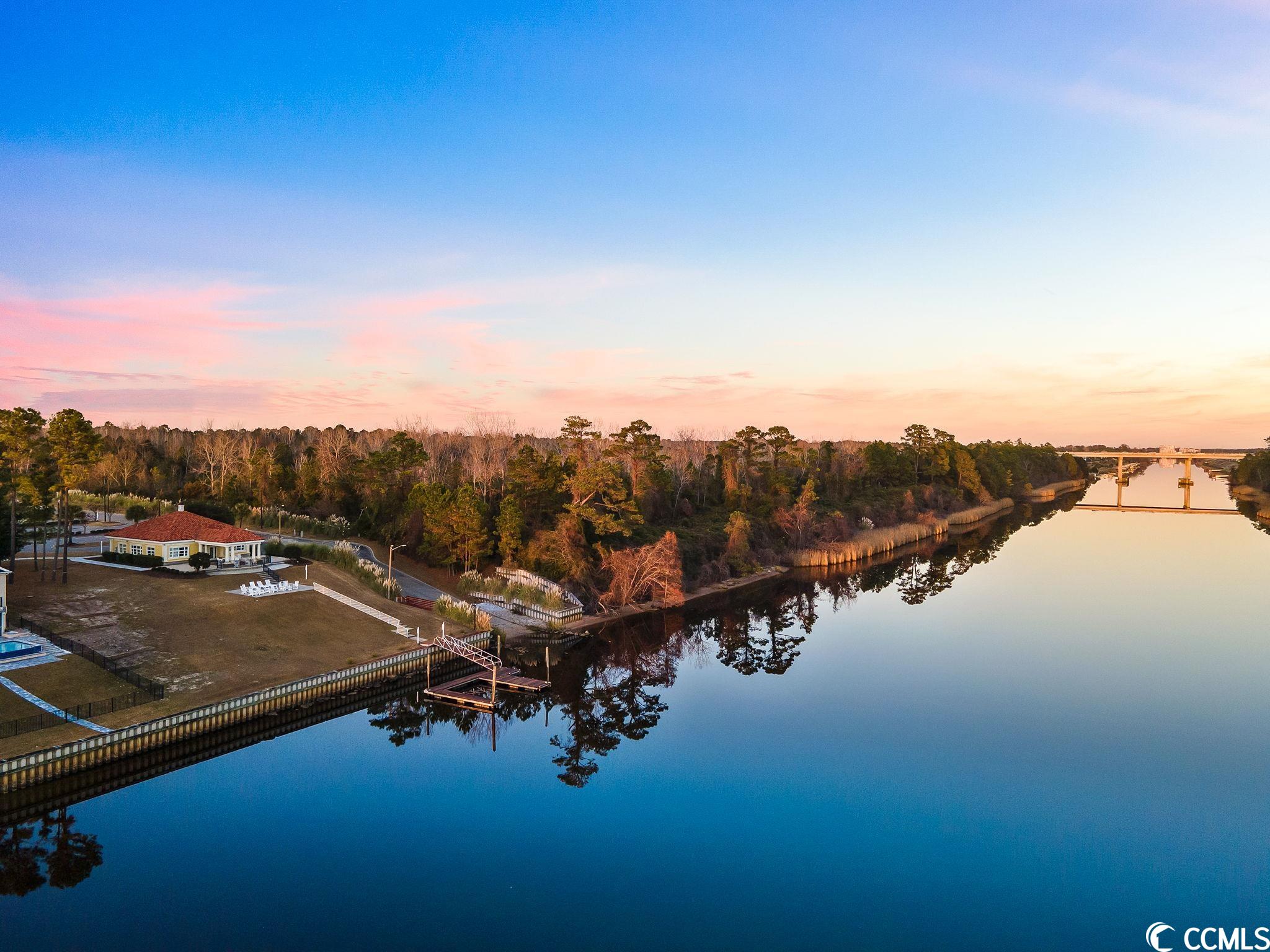 897 Bluffview Dr.