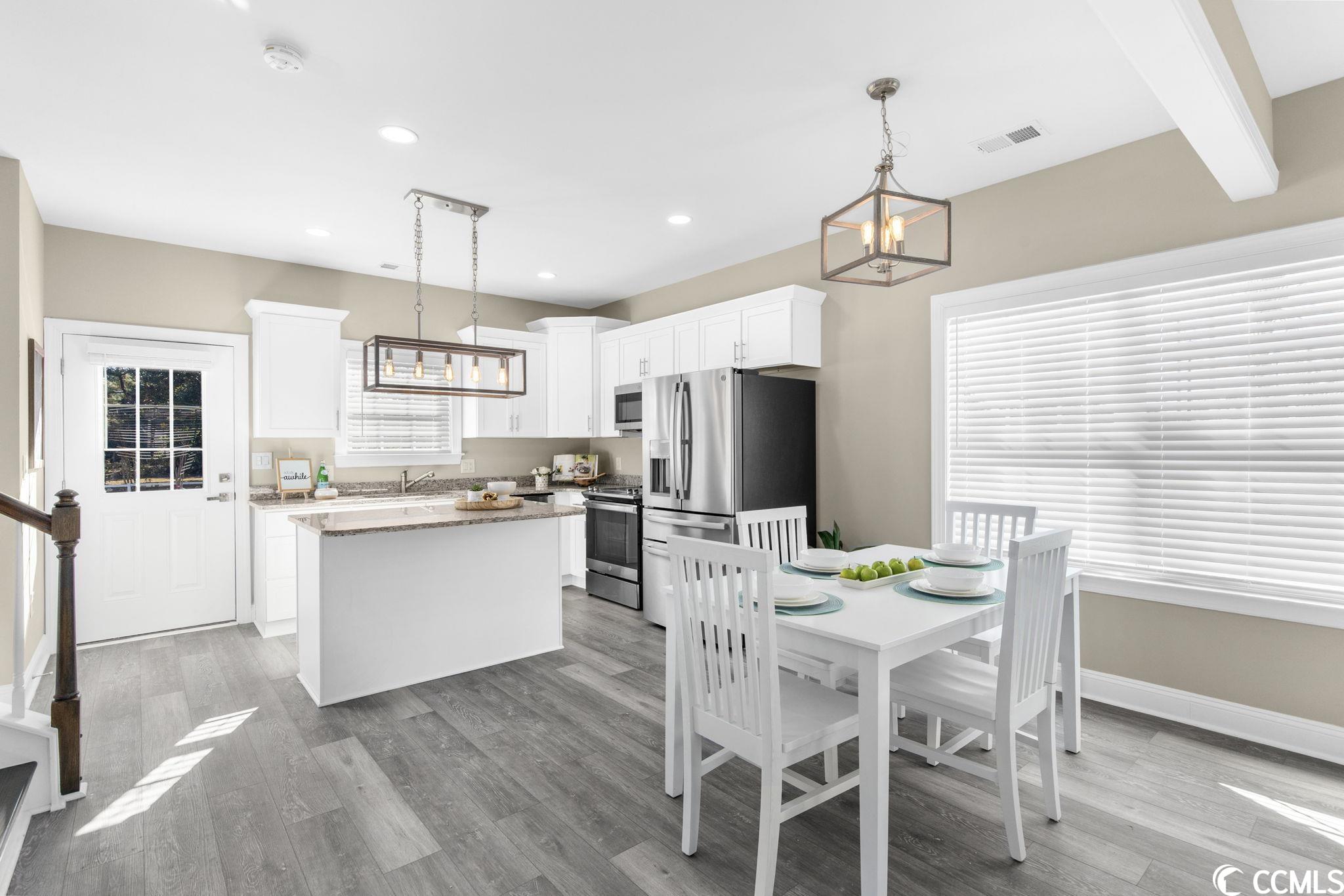900 62nd Ave. N Unit: Unit H