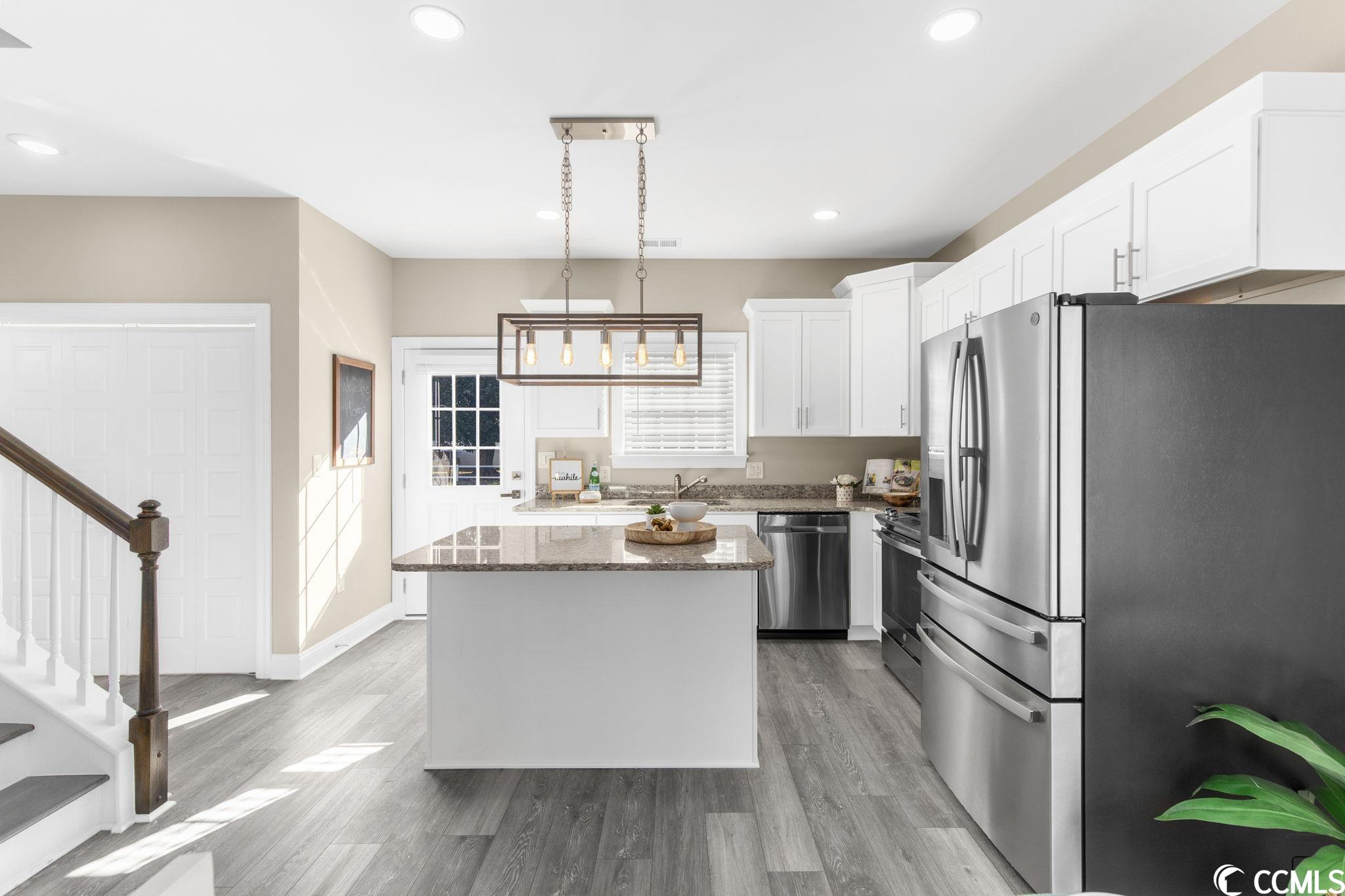 900 62nd Ave. N Unit: Unit H