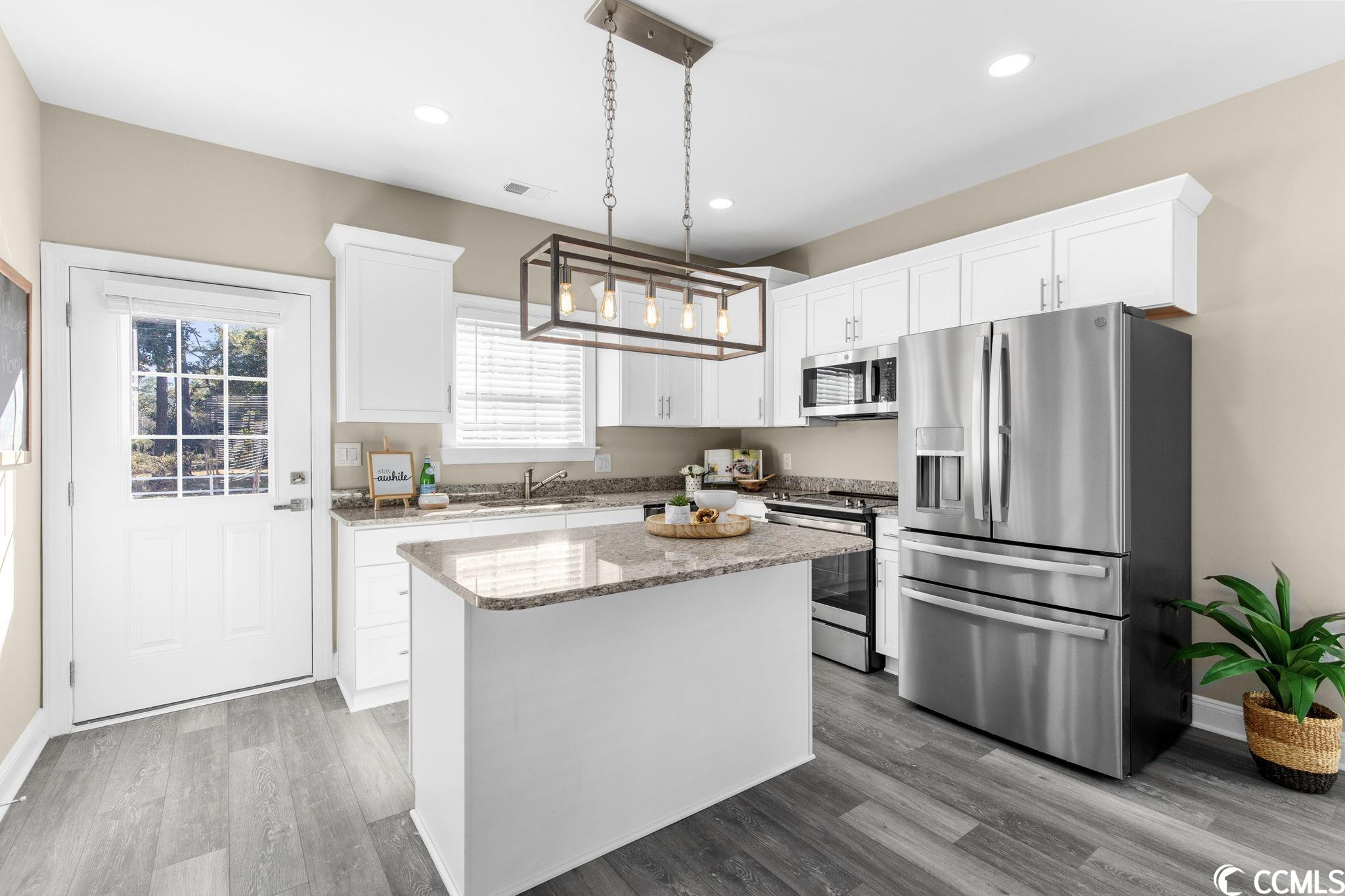 900 62nd Ave. N Unit: Unit H