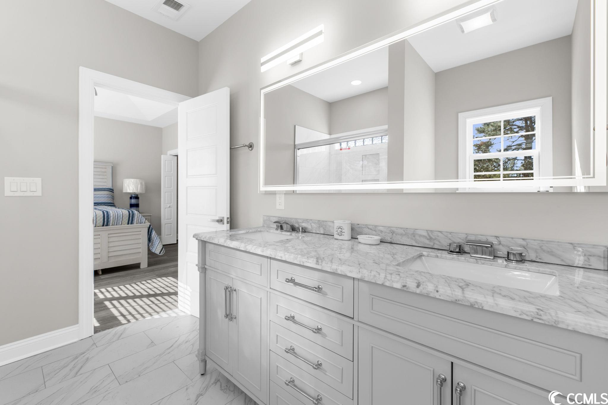 900 62nd Ave. N Unit: Unit H