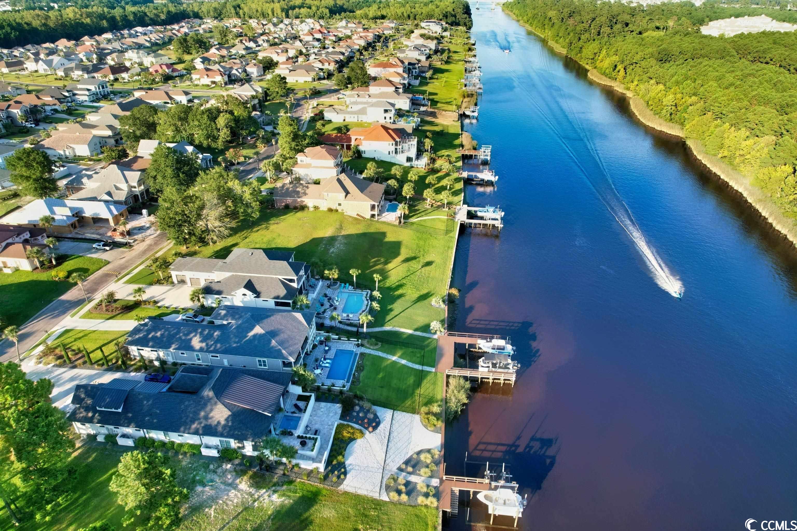 961 Bluffview Dr.