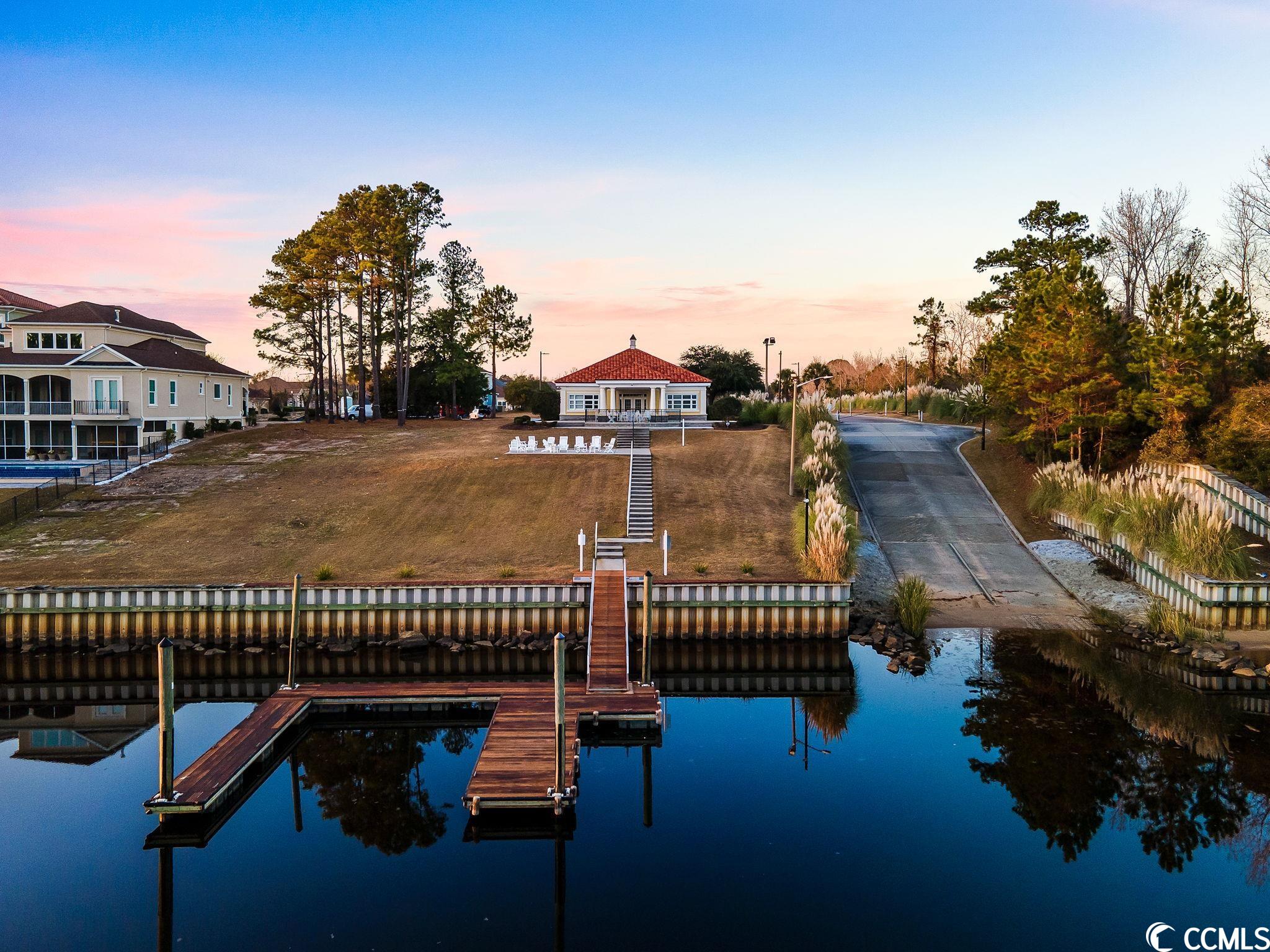 961 Bluffview Dr.