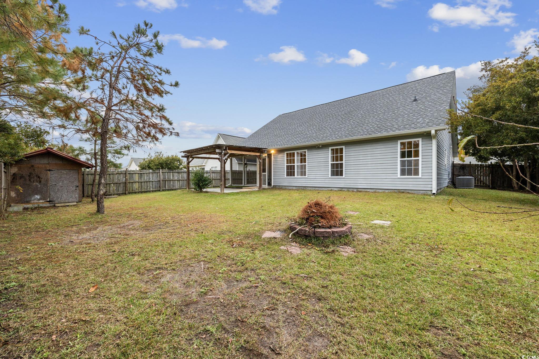 709 West Perry Rd.