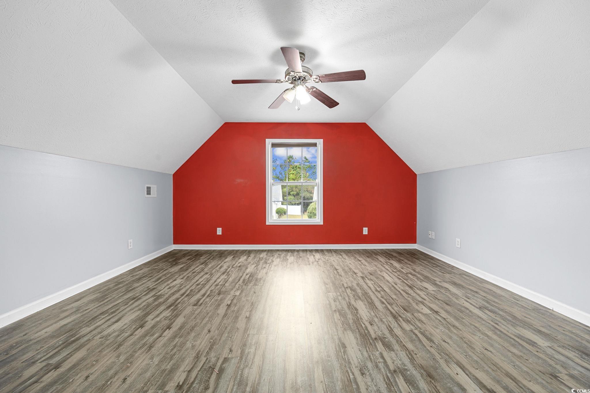 709 West Perry Rd.