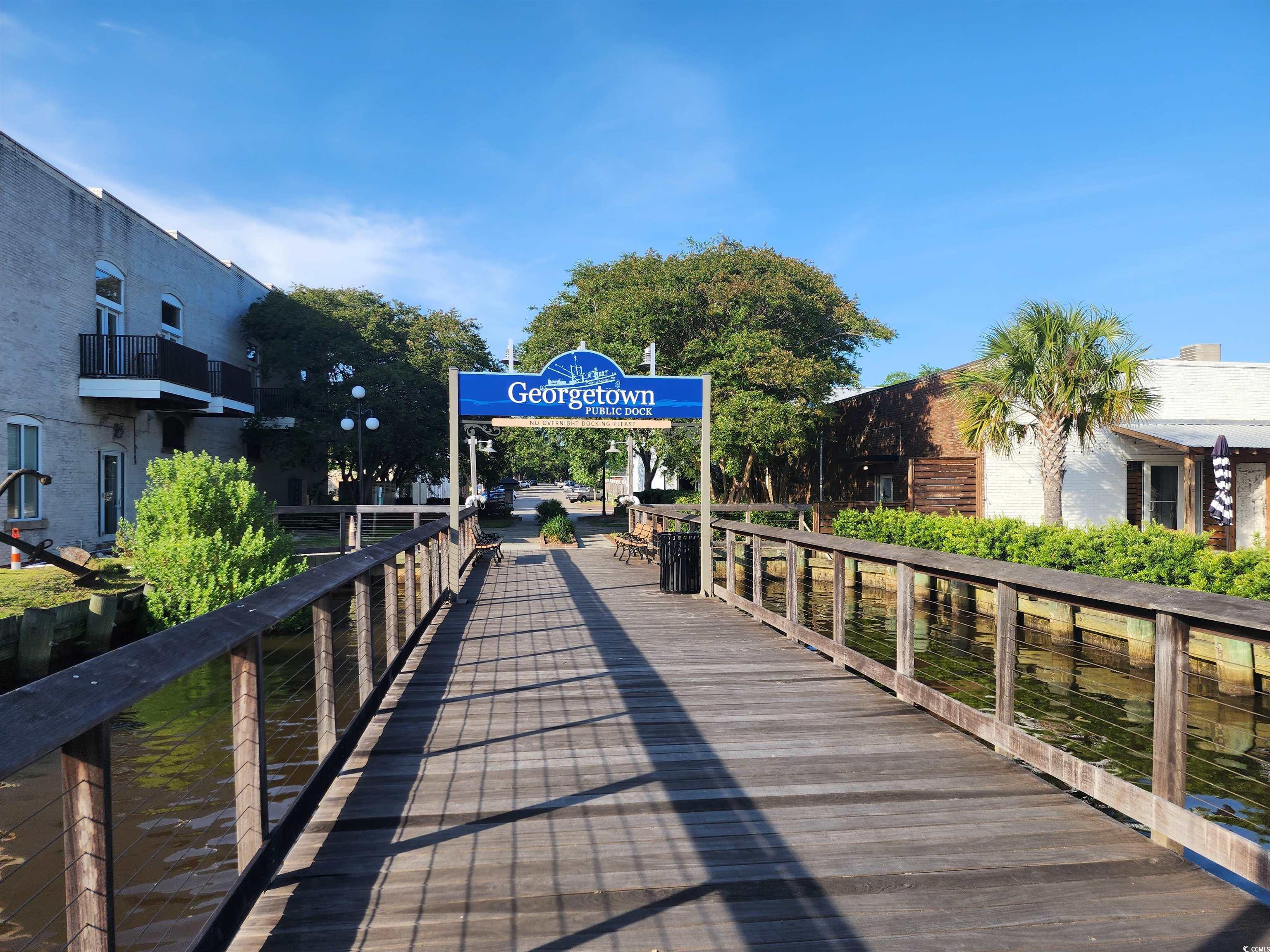 172 Commanders Island Dr.